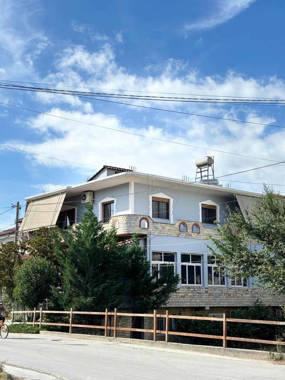 Guest House Adi Hoxha 培拉特 外观 照片